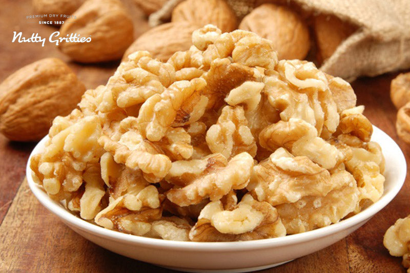California Walnut Kernels (Pack of 5 x 200 g Each ) - 1kg
